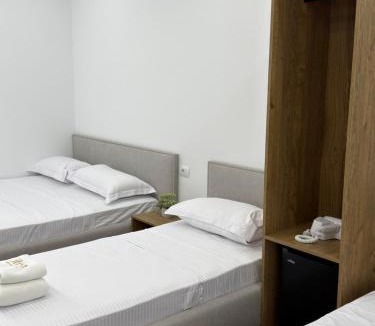 Sakës Hotel | Petro Rooms and View