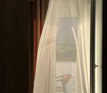 Sakës Hotel | Petro Rooms and View