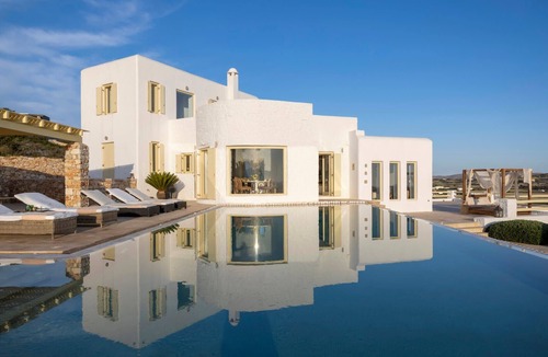 Paros Villa | Phaedra - Four Bedroom Villa, Sleeps 8