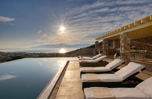 Paros Villa | Phaedra - Four Bedroom Villa, Sleeps 8
