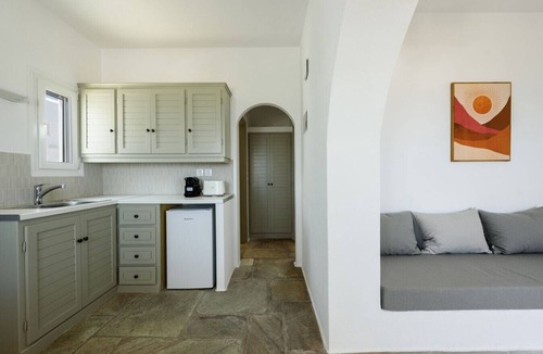 Piso Livadi Apartment | Phaedrus Living: Paros Cycladic Residences 9