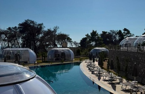 Shengjin Hotel | Piccolo Paradiso - Glamping Resort