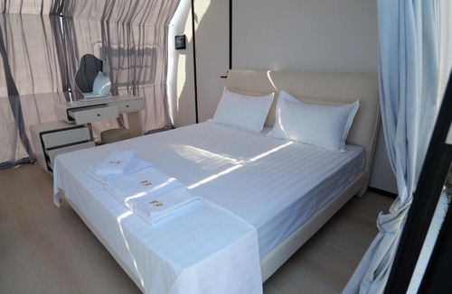 Shengjin Hotel | Piccolo Paradiso - Glamping Resort