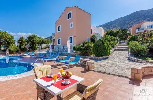 Hersonissos Centre Apartment | Pilot's Villas Luxury Suites