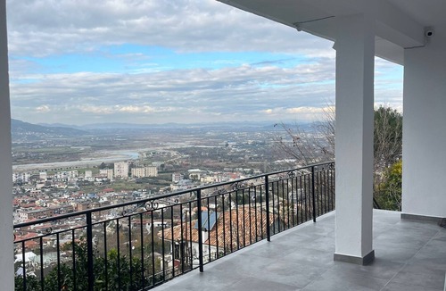 Berat House | Pine Hill Villa