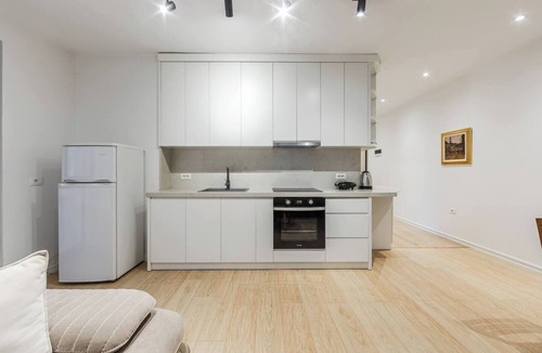 Golem Apartment | Pine & Sea Retreat by PikHost