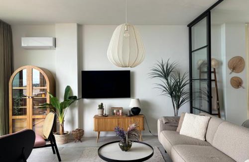 Jala House | Pinkas Beach House Unactive
