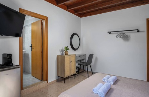 Symi House | Pinotsi Room 1- Double bed