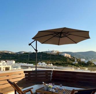 Naousa Villa | Piperi On The Rocks