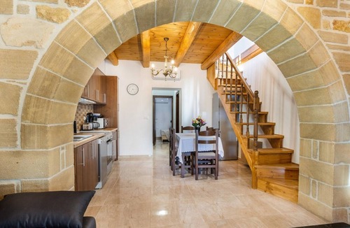 Platanias Town Apartment | Platania's Paradise