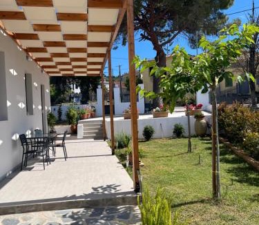 Pylos-Nestoras Apartment | Platanos House - Akritochori Foinikountas