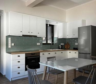 Pylos-Nestoras Apartment | Platanos House - Akritochori Foinikountas