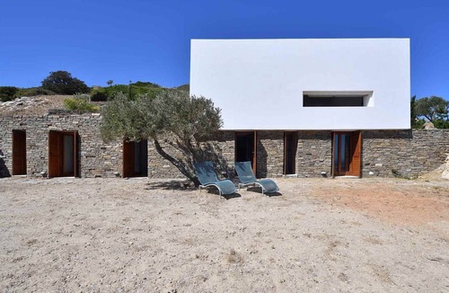 Paros Villa | Platinum Paros Villa | 5 Bedroom Villa | Swimming Pool & Stunning Sea Views