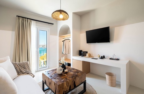 Parikia Hotel | Play Paros, a member of Brown Hotels