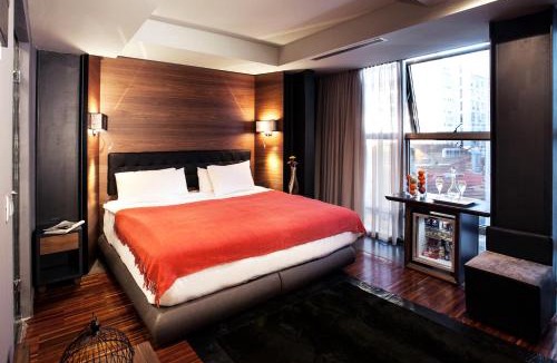 Ladadika Hotel | Plaza Hotel, Philian Hotels and Resorts