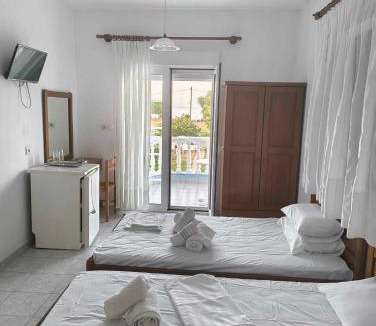 Paralia Skotinis Apartment | Plexidas Rooms