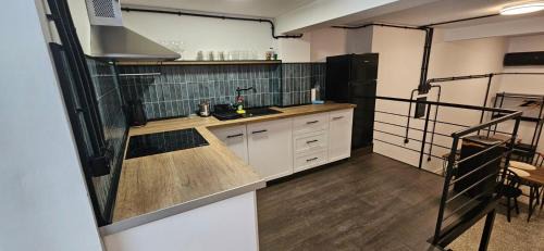 Ampelokipoi-Menemeni Apartment | PMT Salonica A