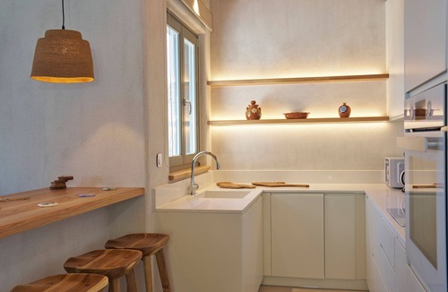Skopelos Town House | Pnoé Residence