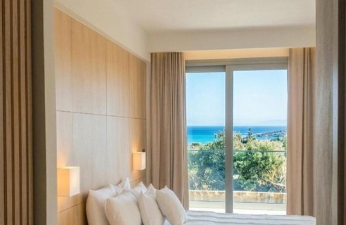 Chrisi Ammoudia Hotel | Pnoé Sea View Suites