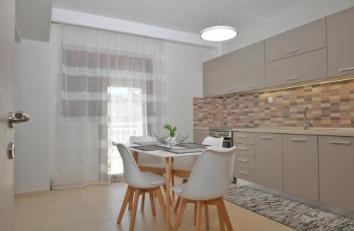 Nea Moudania Apartment | Poli's Luxury suite @ N. Moudania
