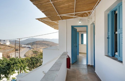 Amorgos Apartment | Politimi's Studio N4 Apartment with Mountain View, Wi-Fi, and Air Conditioning