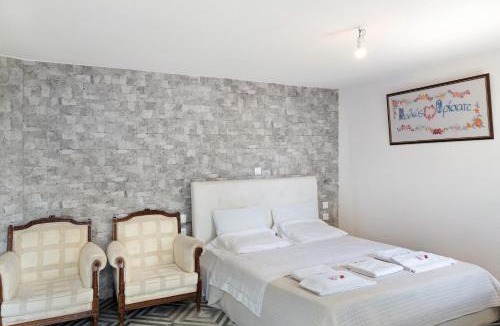 Amorgos Town Apartment | Politimi Studio N8