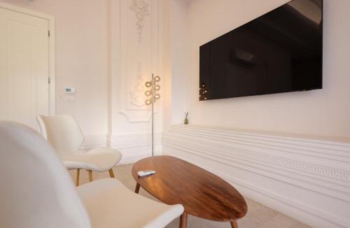 Sauk Villa | Pool and Spa Retreat Villa