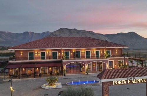 Shkoder County Hotel | Porta e Alpeve