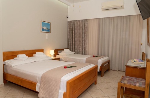 Amarinthos Apartment | Posidonia Pension