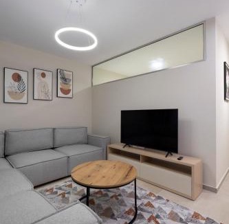 Ishem Apartment | Premium Melia Garden Apartment