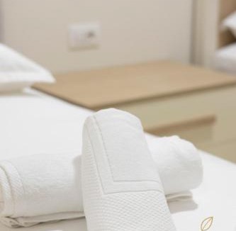 Ishem Apartment | Premium Melia Garden Apartment