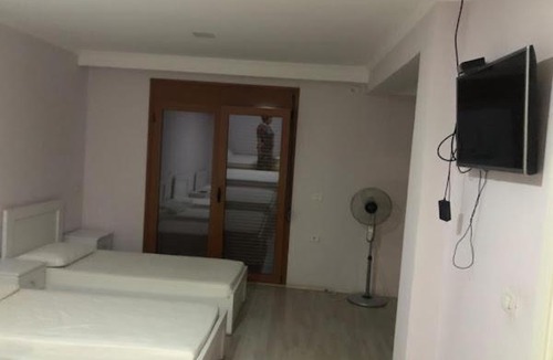 Albania House | Prestige ESP ROOMS
