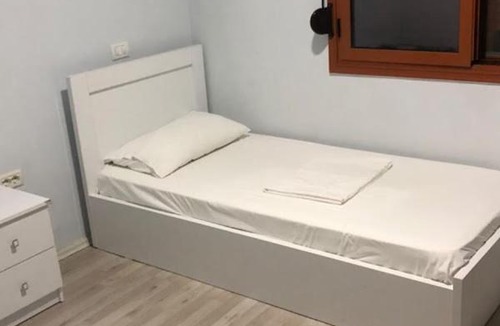 Albania House | Prestige ESP ROOMS