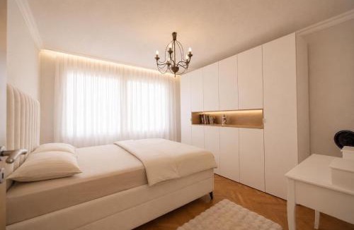 Kolovicë House | Prishtina Downtown Garden Home