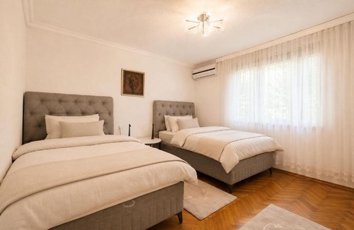 Kolovicë House | Prishtina Downtown Garden Home