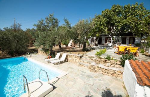 Skopelos Town Villa | Private Hilltop Villa with Pool & Panoramic Views - Country Villa Kalimera