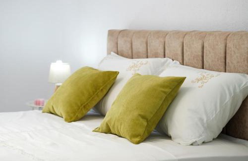 Pogradec House | Private Villa near Lake Quiet Secure Parking