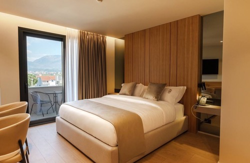 Tirana Hotel | Pusi Hotel