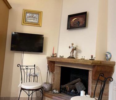 Pyrgi Apartment | Pyrgos Traditional House