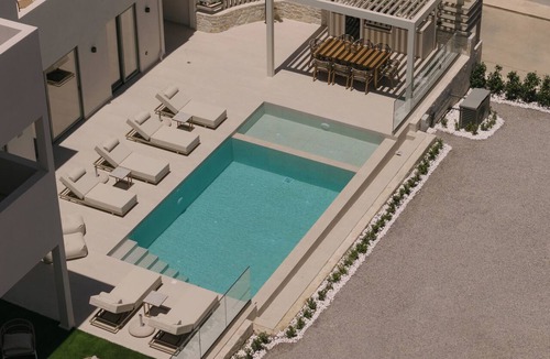Skaleta Villa | Pyxis Villa, Family Friendly with Heated Pool