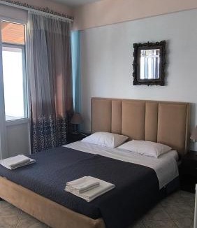 Qeparo House | Q Bay Apartments