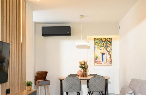 Perea Apartment | Q Luxury rooms Mandarin garden Perea