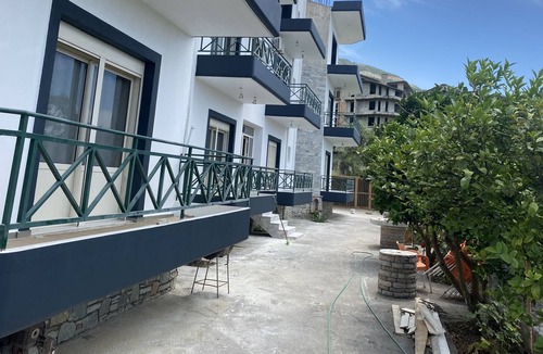 Vlore House | Quiet perfect for vacation or working with a magnificent seaview