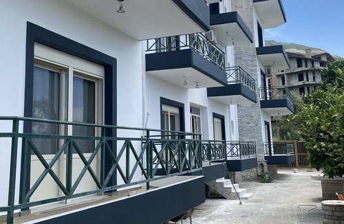 Vlore House | Quiet perfect for vacation or working with a magnificent seaview