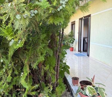 Kamez Villa | Quiet Room, close to Airport