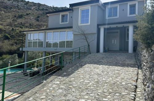 Sakës Apartment | Qyteza guest house