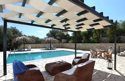Gaios Villa | R 627 Master Villa with Private Pool Breakfast Included