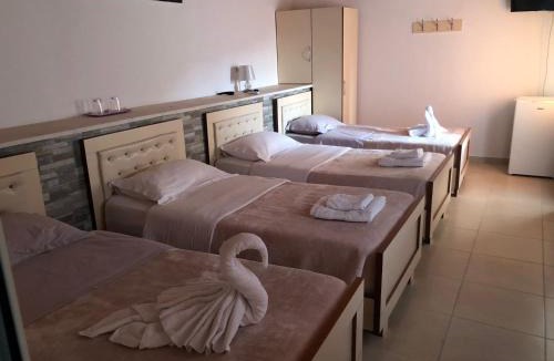 Corovode Hotel | R HOTEL