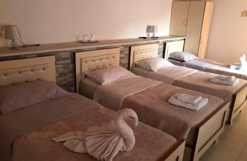 Corovode Hotel | R HOTEL