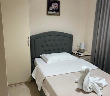 Corovode Hotel | R HOTEL